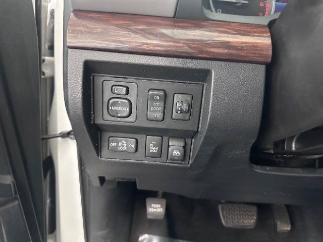Used 2017 Toyota Tundra Limited w/ Limited Premium Package AWD/4WD image 23