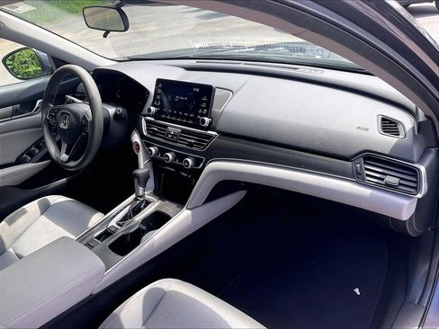 Used 2019 Honda Accord LX image 14
