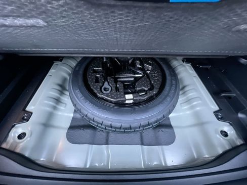 Certified 2025 Kia Seltos EX image 26