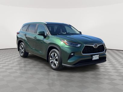 Used 2023 Toyota Highlander XLE