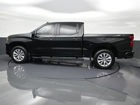 Used 2026 Chevrolet Silverado 1500 Custom image 2
