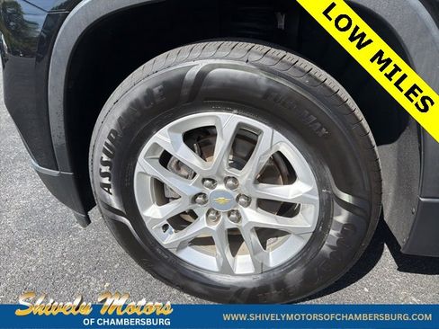 Used 2020 Chevrolet Traverse LT image 9