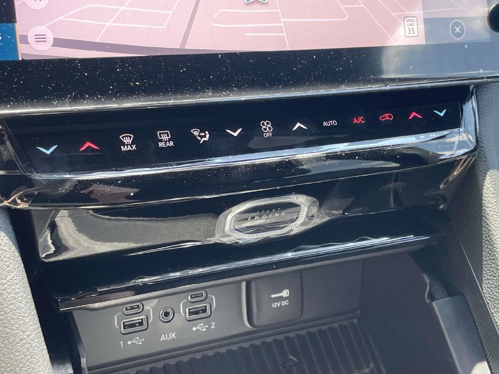 New 2027 Jeep Grand Cherokee Altitude AWD/4WD image 38