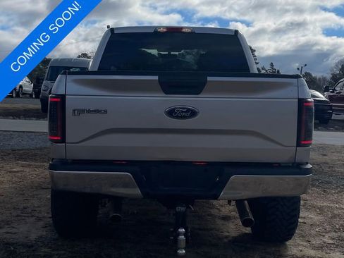Used 2017 Ford F150 XLT image 2