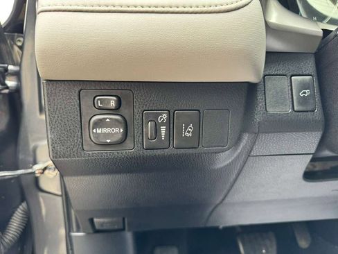 Used 2017 Toyota RAV4 XLE w/ Carpet Mat Package image 12