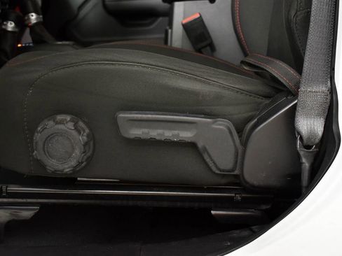 Used 2022 Jeep Wrangler Unlimited Rubicon w/ LED Lighting Group image 11