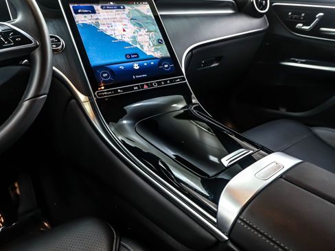 Certified 2025 Mercedes-Benz GLC 300 GLC 300 SUV image 7