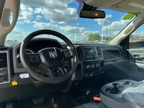 Used 2018 RAM 4500 Tradesman w/ Power & Remote Entry Group AWD/4WD image 8