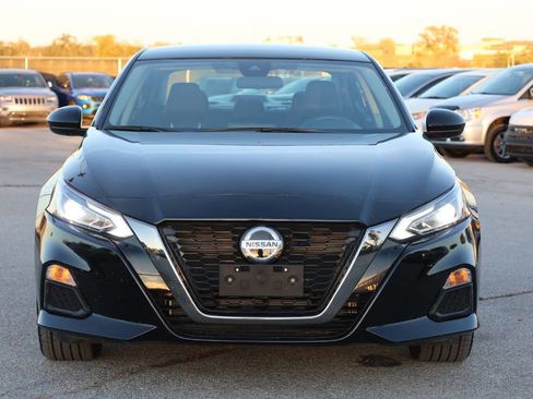 Used 2022 Nissan Altima 2.5 SR image 2