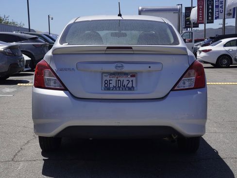 Used 2018 Nissan Versa S Plus FWD image 5