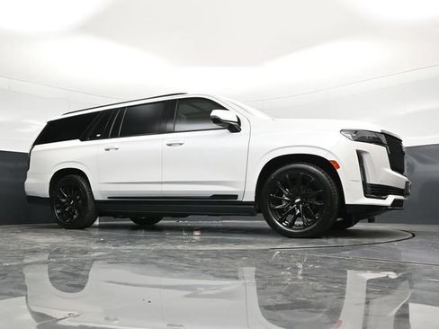 Used 2023 Cadillac Escalade ESV Sport Platinum w/ LPO, ONYX Package AWD/4WD image 66