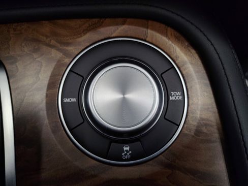 Certified 2024 Nissan Armada SL w/ Cargo Package image 39