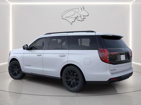 New 2026 Ford Expedition Platinum w/ Stealth Appearance Package AWD/4WD image 4