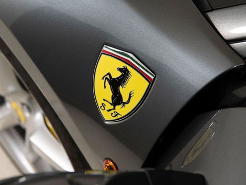 Certified 2018 Ferrari 488 GTB RWD image 25
