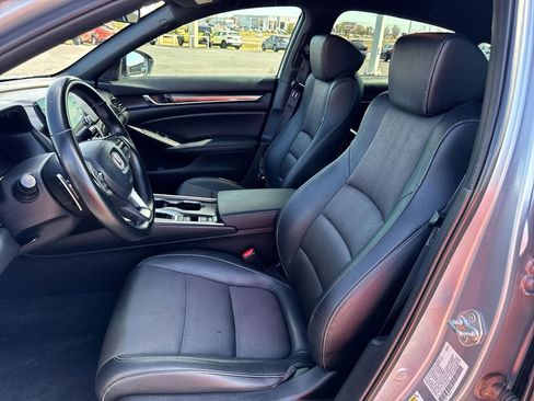 Used 2022 Honda Accord Sport image 11