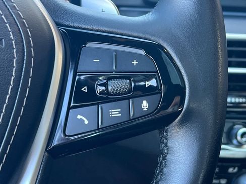 Used 2023 BMW 530e image 30