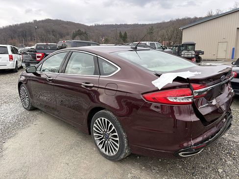 Used 2017 Ford Fusion SE image 1