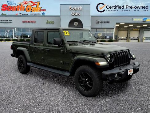 Used 2022 Jeep Gladiator Sport AWD/4WD image 1