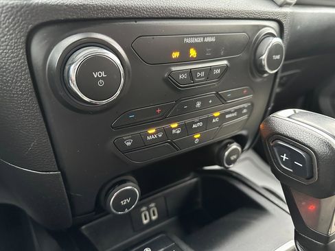 Used 2019 Ford Ranger XLT w/ Equipment Group 301A Mid image 14