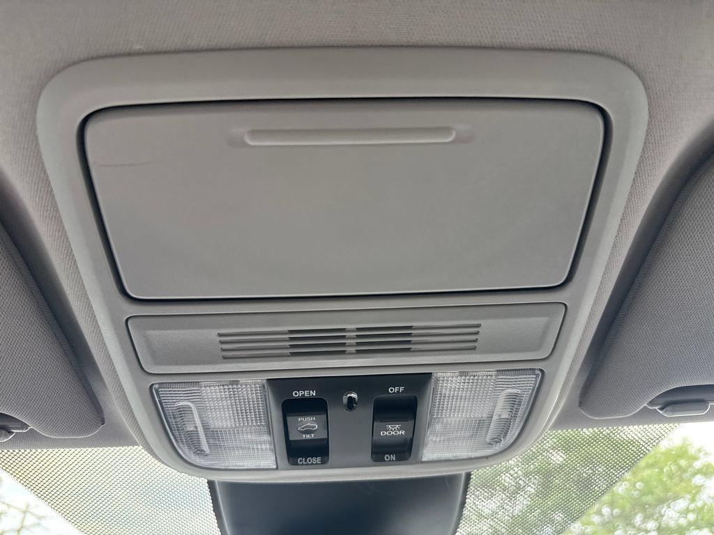 Certified 2024 Honda Odyssey EX-L image 38