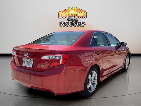 Used 2012 Toyota Camry SE FWD image 7