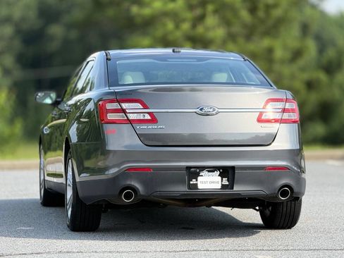 Used 2016 Ford Taurus SE FWD image 5
