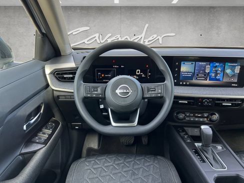 New 2026 Nissan Kicks SV w/ Cold Weather Package FWD image 22