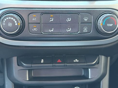 Used 2019 Chevrolet Colorado LT w/ LT Convenience Package RWD image 37