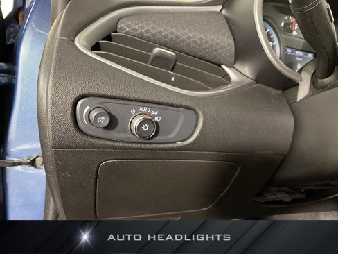 Used 2025 Chevrolet Malibu LT image 25