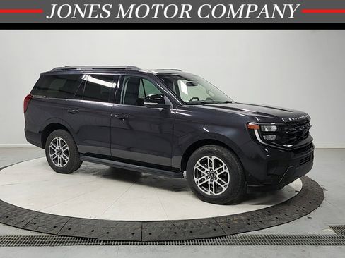 Used 2025 Ford Expedition Active image 1