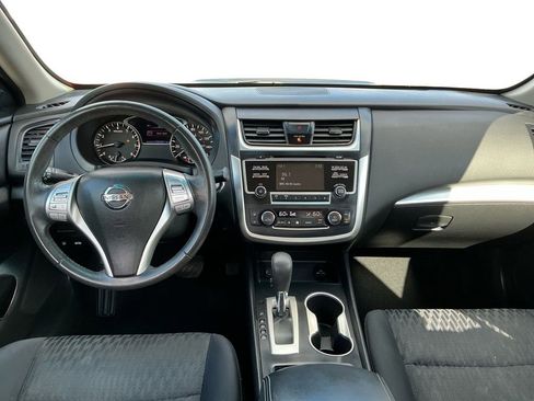 Used 2017 Nissan Altima 2.5 SV image 17