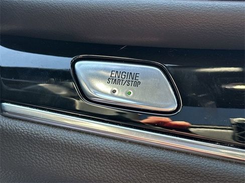 Used 2023 Buick Enclave Avenir w/ Avenir Technology Package image 16