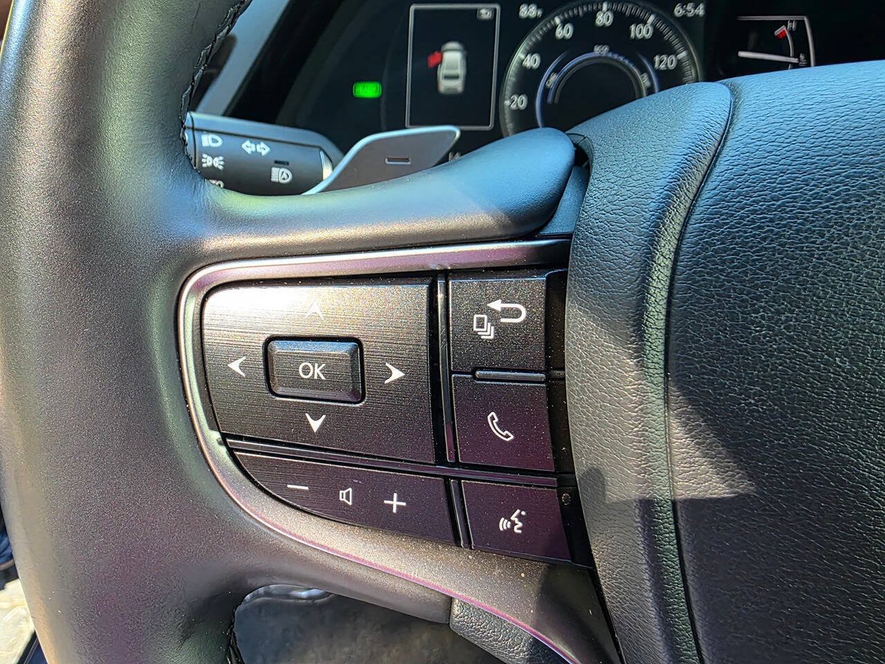 Used 2024 Lexus ES 300h w/ Premium Package FWD image 20