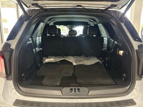 New 2026 Ford Explorer ST-Line w/ ST-Line Street Pack AWD/4WD image 9