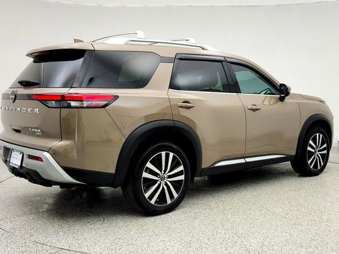 Used 2023 Nissan Pathfinder Platinum w/ Cargo Package AWD/4WD image 5