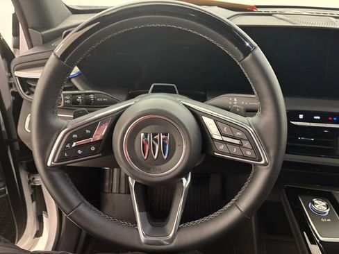 Certified 2025 Buick Enclave Avenir w/ Super Cruise Package image 22