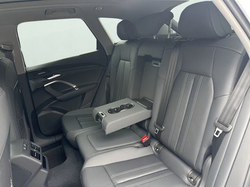 Used 2025 Audi Q5 Premium Plus AWD/4WD image 16
