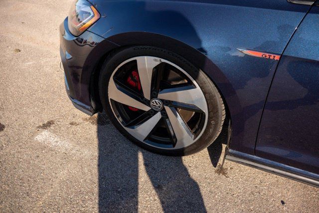 Used 2019 Volkswagen GTI SE w/ SE Experience Package FWD image 12
