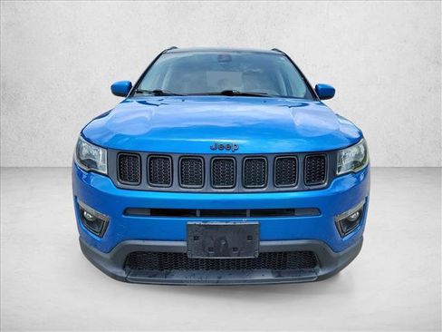 Used 2021 Jeep Compass Latitude FWD image 2