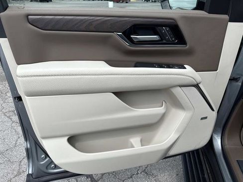 New 2026 GMC Yukon XL Denali w/ Denali Reserve Package AWD/4WD image 14