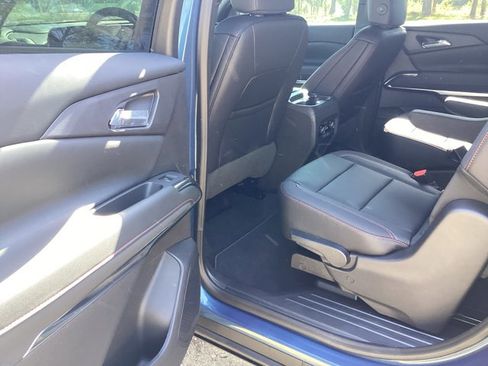 New 2026 Chevrolet Traverse Z71 w/ Driver Confidence Package image 14