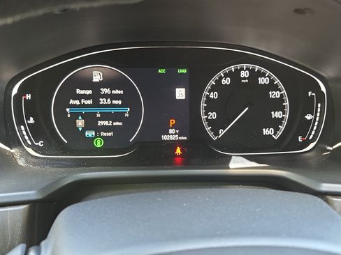 Used 2018 Honda Accord Touring image 18