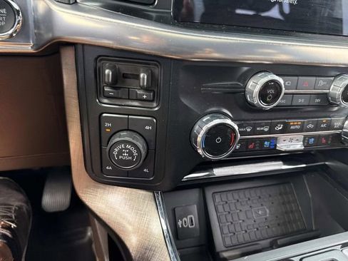 Used 2025 Ford F150 King Ranch AWD/4WD image 32