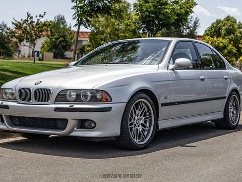 Used 2002 BMW M5 RWD image 12