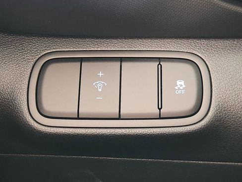 New 2026 Hyundai Venue SE FWD image 17