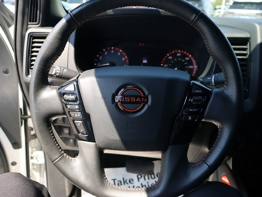 Used 2024 Nissan Frontier PRO-4X w/ Technology Package AWD/4WD image 30