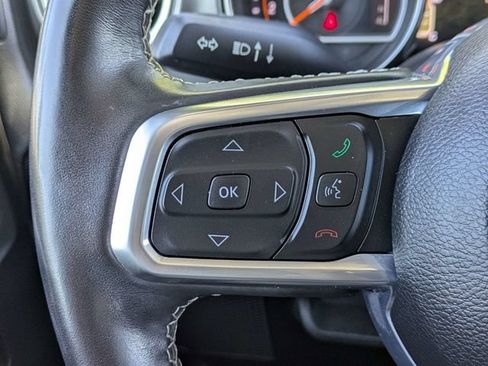 Used 2021 Jeep Wrangler Unlimited Sahara w/ Dual Top Group AWD/4WD image 27