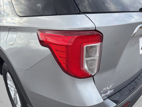 Used 2021 Ford Explorer XLT w/ Equipment Group 202A image 29