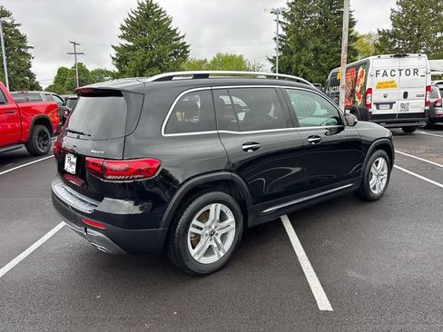Used 2023 Mercedes-Benz GLB 250 4MATIC image 29