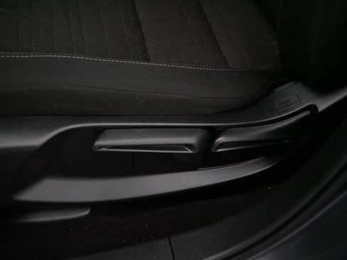 Certified 2023 Honda HR-V LX image 20